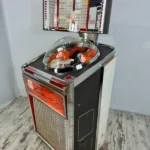 Jukebox AMI Modèle Continental 2 - 100 Sélections - À Restaurer (1962)