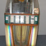 Jukebox Rock-Ola Modèle 1434 - "Super Rocket" - 50 Sélections 78 Tours (1952)