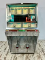 Jukebox Seeburg Modèle 161 - 160 Sélections - Design "Cadillac" (1958) – Image 2