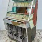 Jukebox Seeburg Modèle 201 - 200 Sélections - Design "Cadillac Tailfins" (1958)